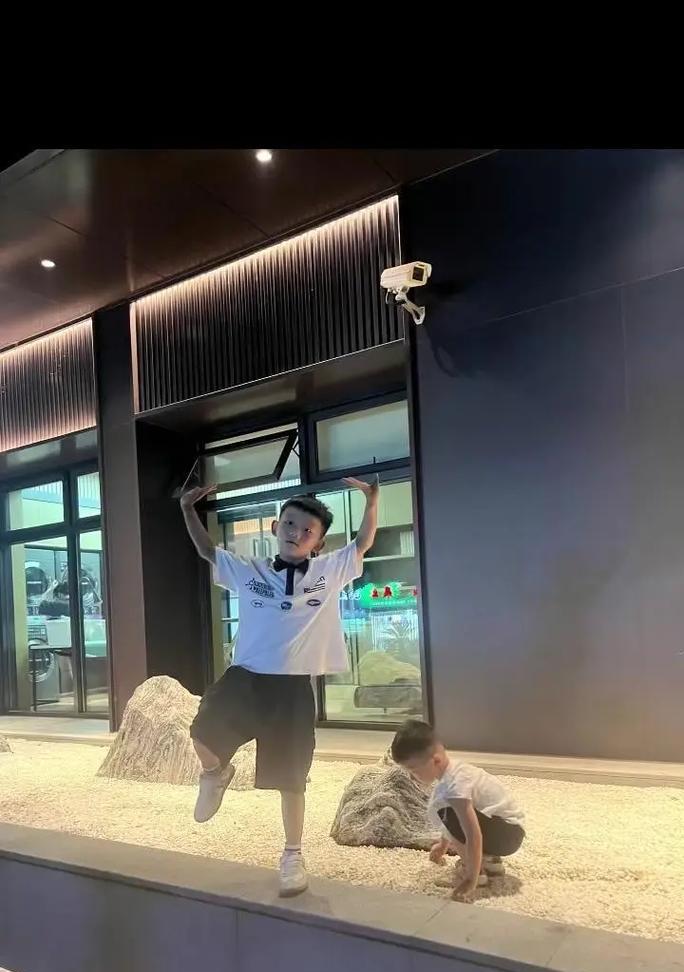 童心未泯的大人——一个充满了童趣的故事