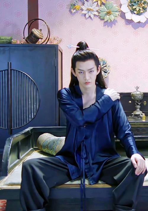 阳光的化身（探寻那个充满魔力的世界）