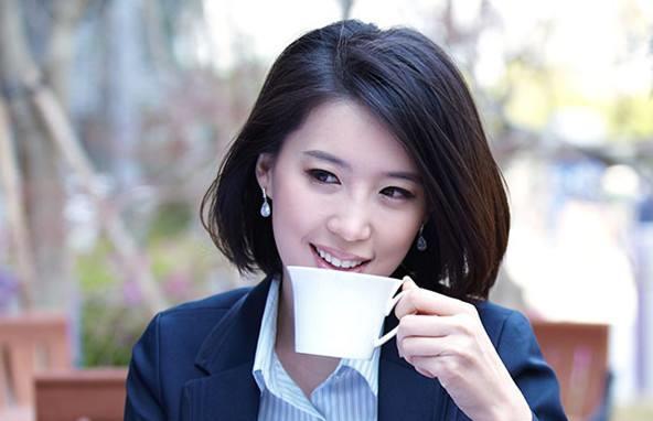 老实姐姐的真情告白（一个平凡女孩的成长故事）