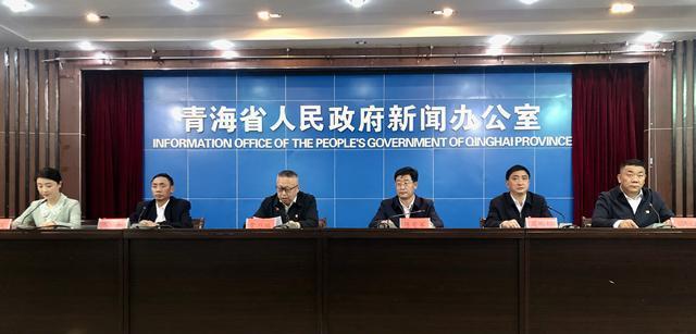 奋力谱写青春华美篇章（年少时，我们用汗水和梦想成就自己）
