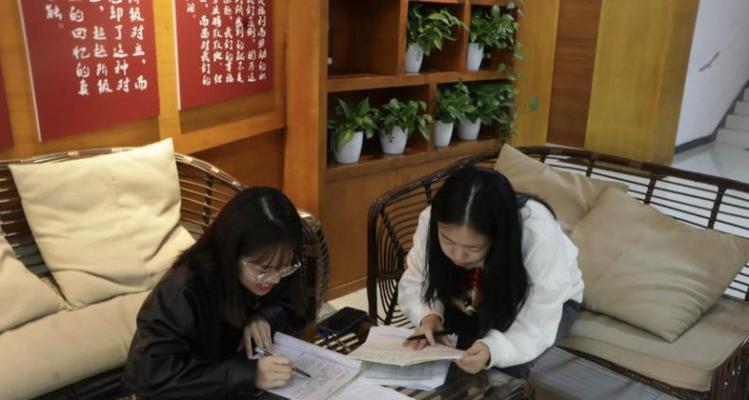 我的母亲——我的榜样（世界上最伟大的职业——母亲）