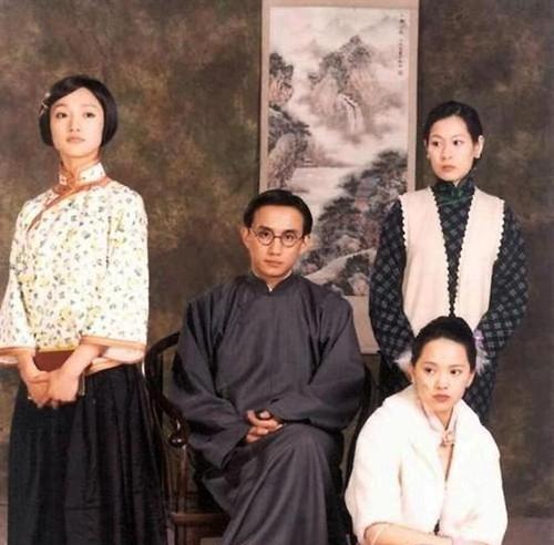 曲折的记忆：走进岁月迷雾中的回忆